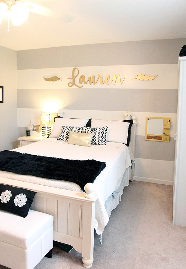 Girly sales room decor