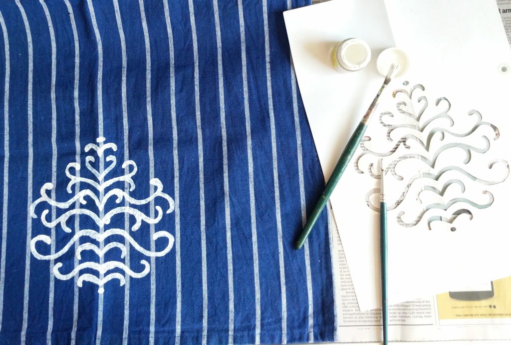 How To Make Pretty DIY Kitchen Towels With Stencils • One Brick At A Time