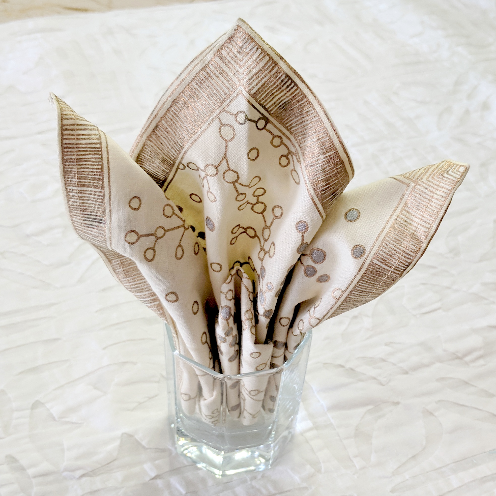 6 Easy Napkin Folding Ideas 34 • One Brick At A Time